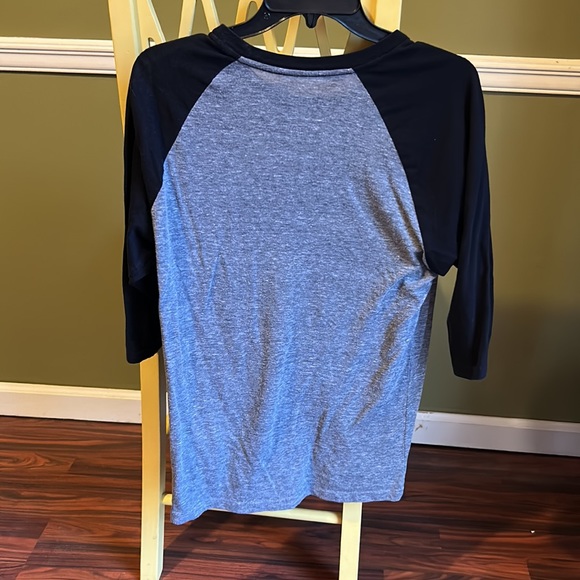 Vans Three Quarter Sleeve Tee Size Small - Picture 4 of 4